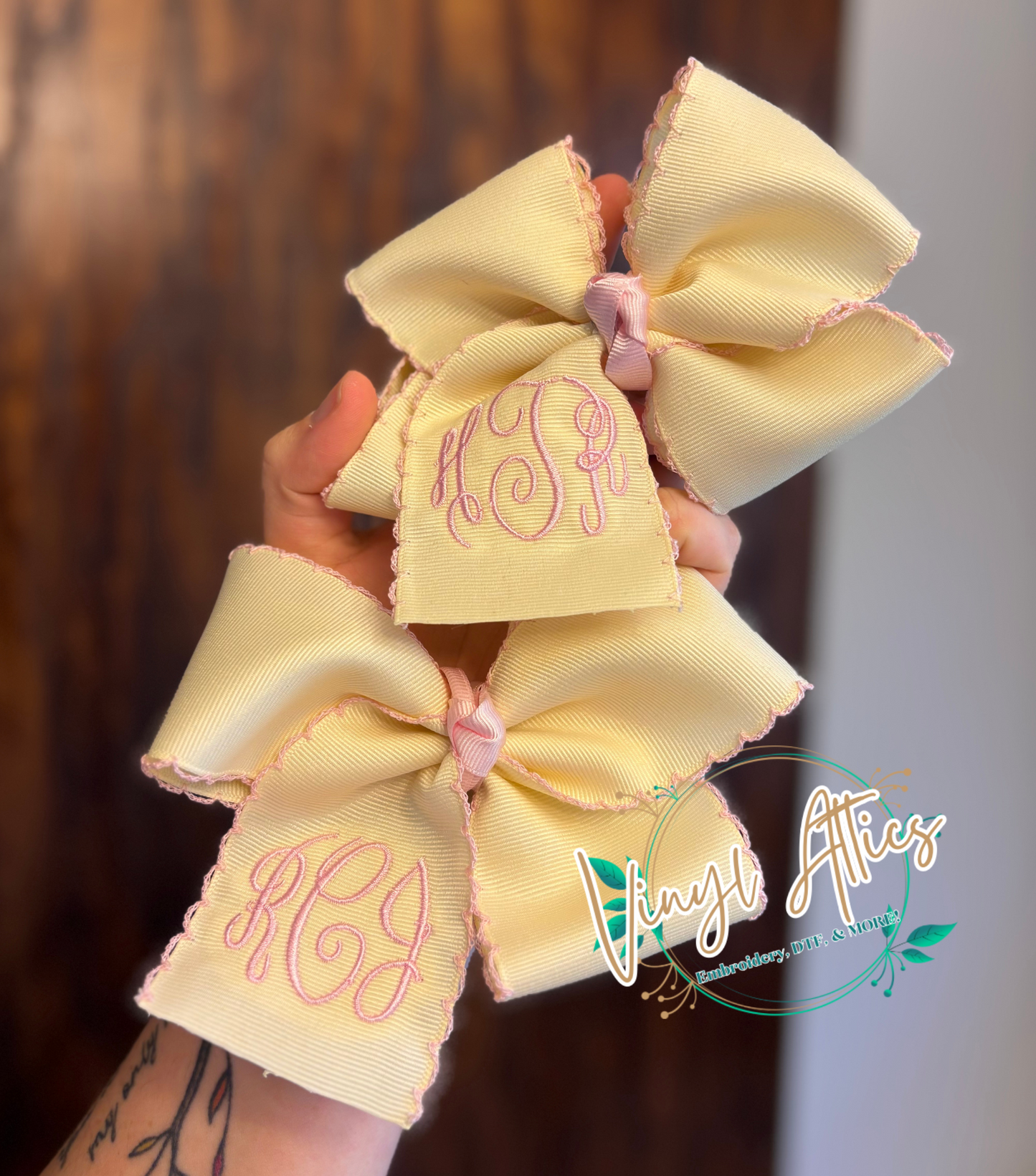 Moonstitch monogram bows