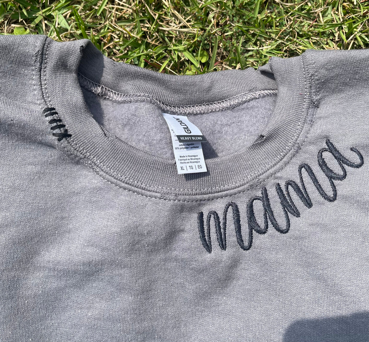 Collar Mama embroidered sweatshirt