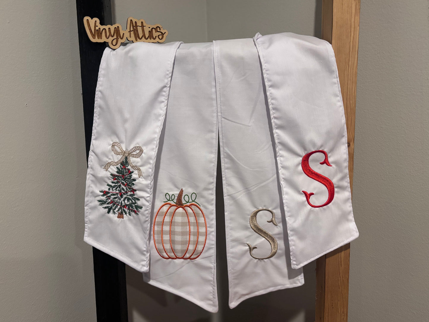Wreath sashes