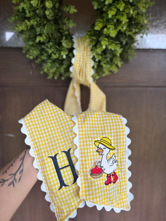 Goose berry wreath sash
