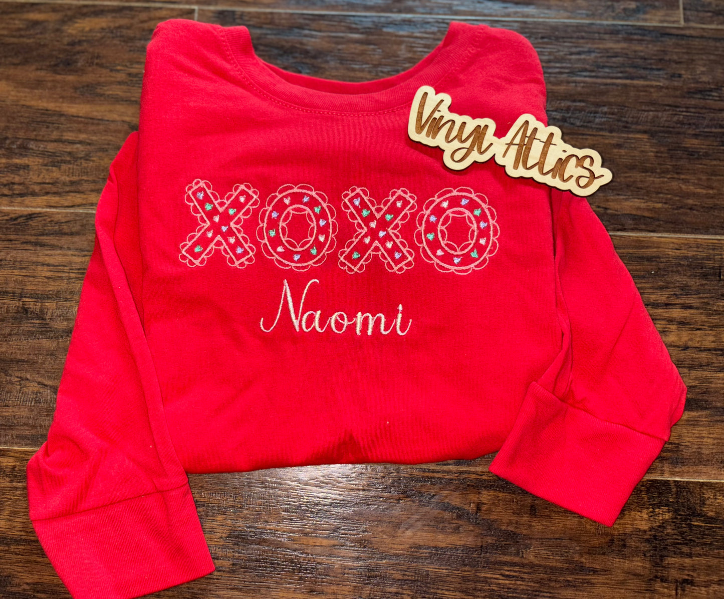 XOXO name embroidery