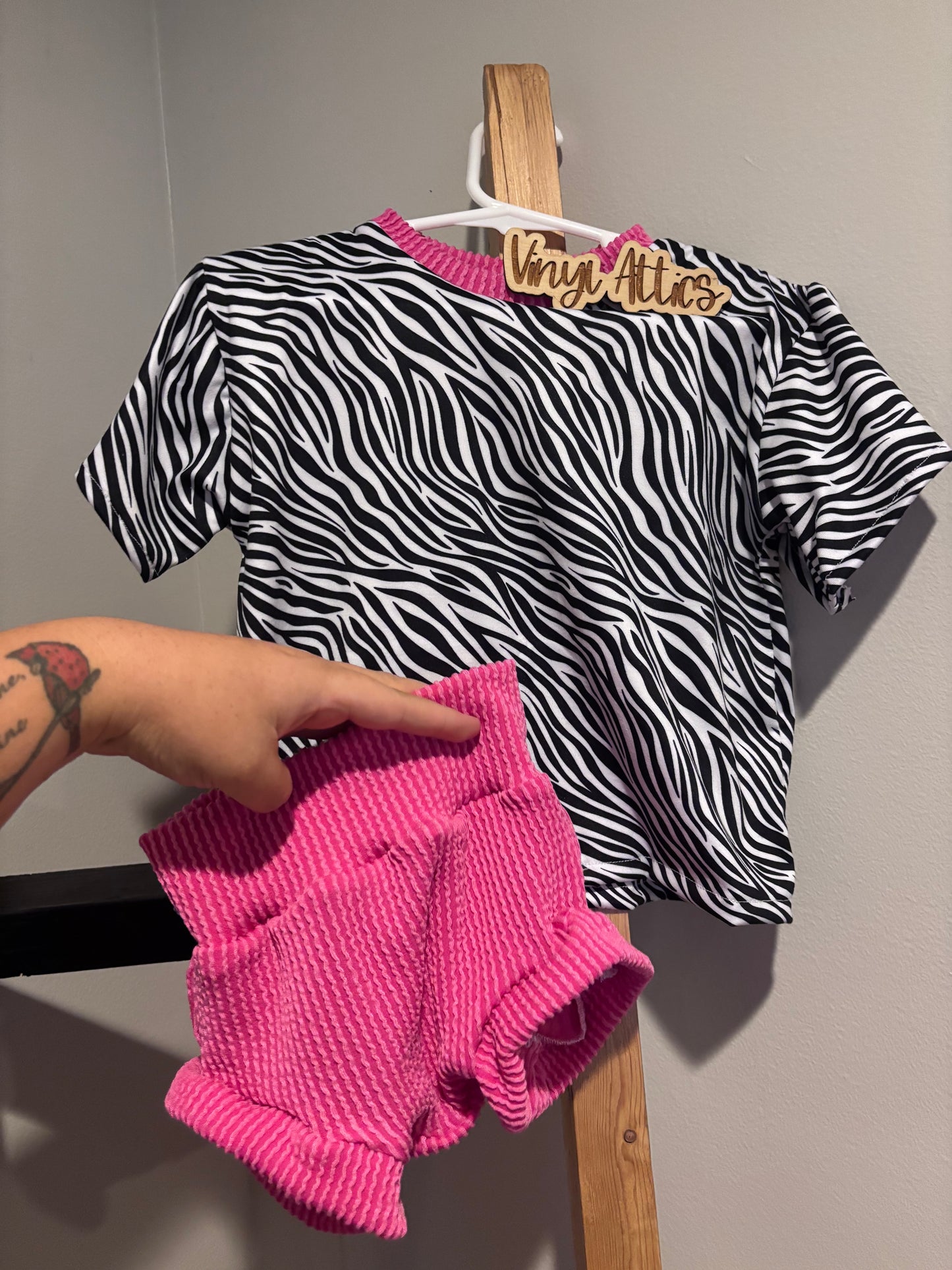 Zebra hot pink set