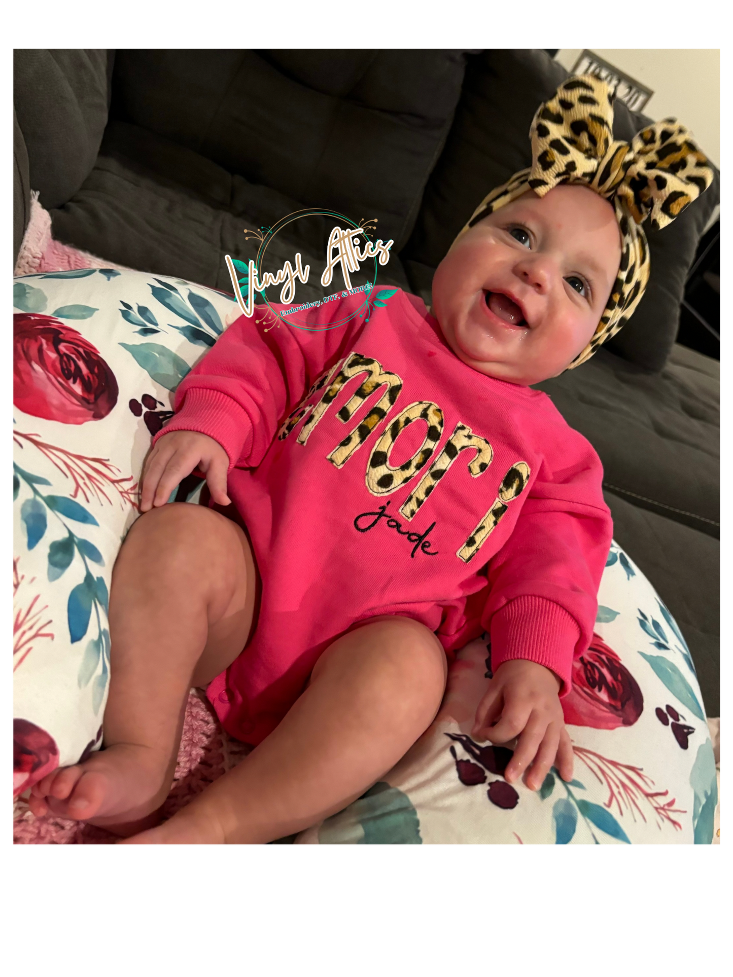 Custom leopard name bubble sweatshirt